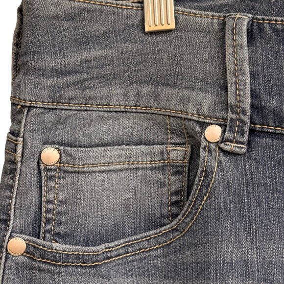 Torrid Denim Flare Jeans Vintage-Inspired Slim Knee & Flared Leg 20R Medium Wash - Picture 9 of 15